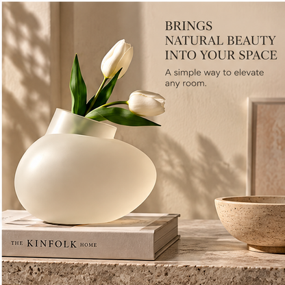 PULMORY oval frosted vase stable base detail
